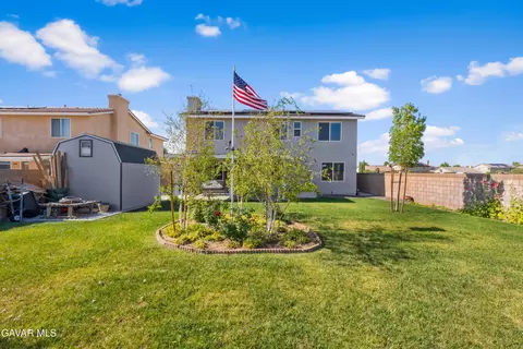Exterior - 4604 Trojan Ct, Lancaster, CA 93536 photo 10 of 16
