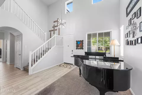 Entry Way - 4604 Trojan Ct, Lancaster, CA 93536 photo 2 of 8