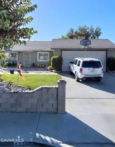 43223 Archwood Way, Lancaster, CA 93536