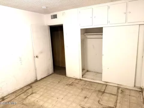 Bedroom - 46400 120th St E, Lancaster, CA 93535 photo 1 of 3