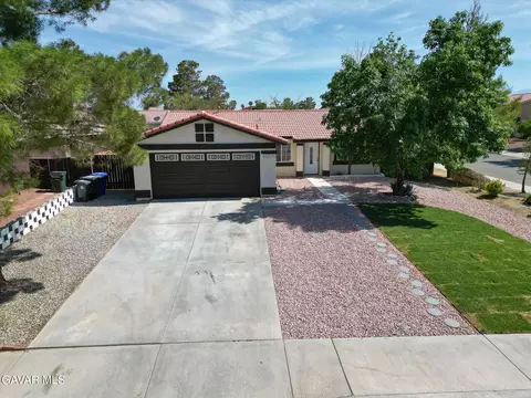 10779 Begonia St, Adelanto, CA 92301