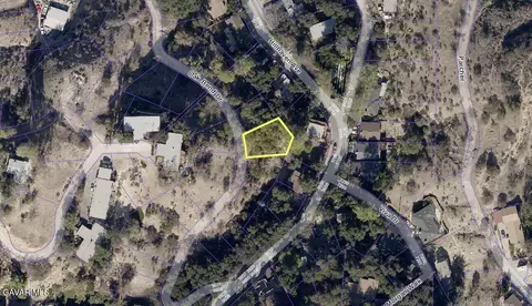 9646 Oak Bend Dr, Tujunga, CA 91042 photo 6
