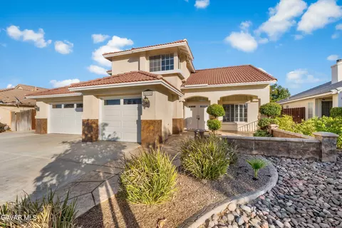 2892 Chuckwagon Rd, Palmdale, CA 93550