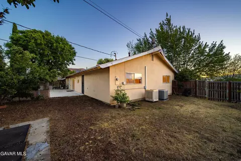 Exterior - 500 Oakwood St, Tehachapi, CA 93561 photo 6 of 6