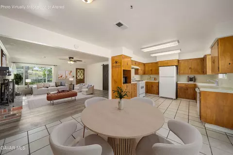 Dining - 500 Oakwood St, Tehachapi, CA 93561 photo 1 of 1