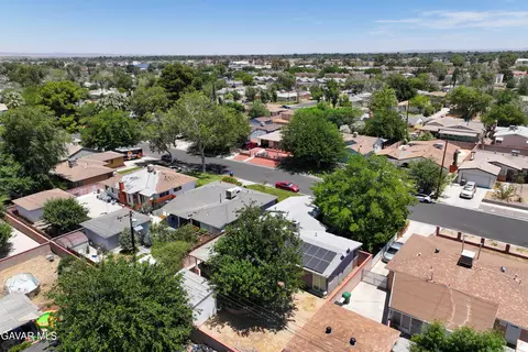 View/Area - 44049 Elm Ave, Lancaster, CA 93534 photo 1 of 2