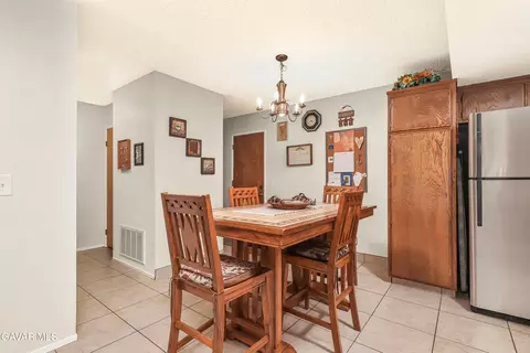 1037 Herzel Ave, Lancaster, CA 93535 photo 14