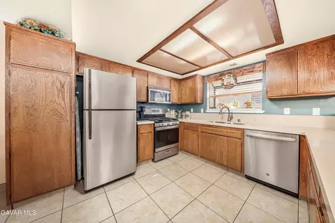 1037 Herzel Ave, Lancaster, CA 93535 photo 12