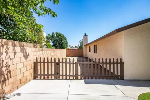 1037 Herzel Ave, Lancaster, CA 93535 photo 28