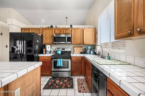 3038 Kaylyn St, Lancaster, CA 93535 photo 13