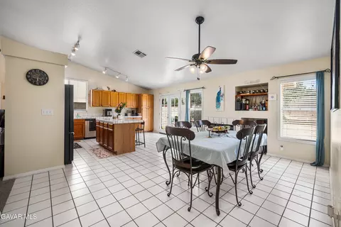 3038 Kaylyn St, Lancaster, CA 93535 photo 7