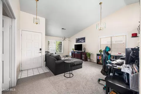 3038 Kaylyn St, Lancaster, CA 93535 photo 2