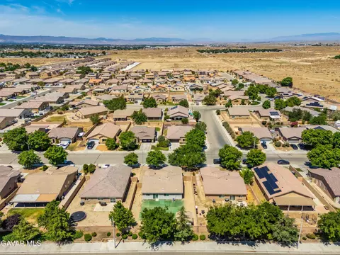 45722 Palm Ln, Lancaster, CA 93535 photo 34
