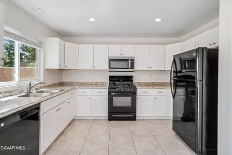 45722 Palm Ln, Lancaster, CA 93535 photo 11