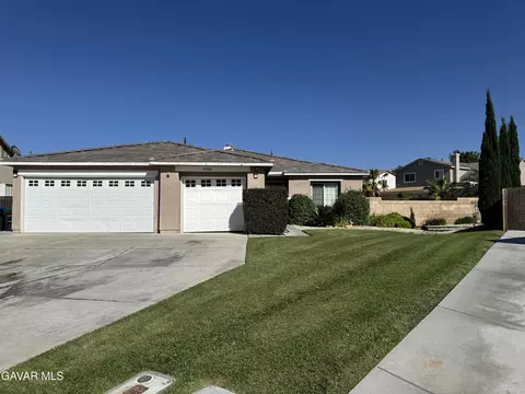 39300 Kennedy Dr, Palmdale, CA 93551