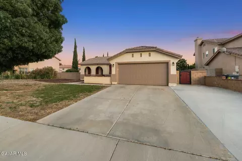 1706 Regents St, Lancaster, CA 93534 photo 2