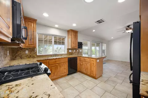 4961 Montiverde Rd, Mojave, CA 93501 photo 21