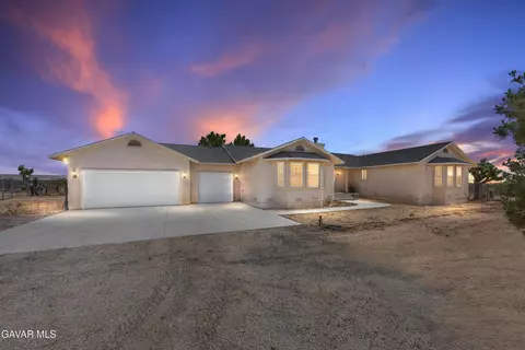 4961 Montiverde Rd, Mojave, CA 93501