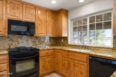 4961 Montiverde Rd, Mojave, CA 93501 photo 22