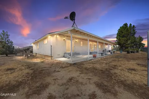 4961 Montiverde Rd, Mojave, CA 93501 photo 2