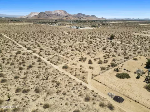 4961 Montiverde Rd, Mojave, CA 93501 photo 10