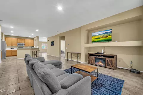 Living - 43627 Rialto Dr, Lancaster, CA 93535 photo 3 of 3