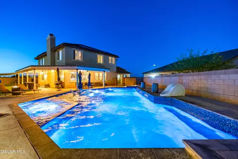 3855 Ave J-10 W, Lancaster, CA 93536