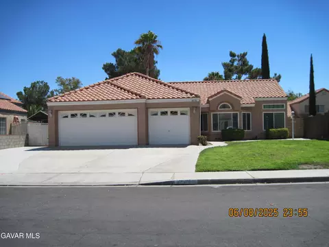 38116 Lido Dr, Palmdale, CA 93552