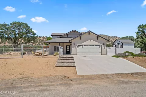 21813 Valley Vista Dr, Tehachapi, CA 93561 photo 2
