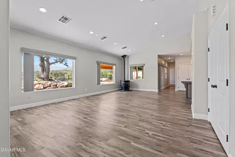 21813 Valley Vista Dr, Tehachapi, CA 93561 photo 8