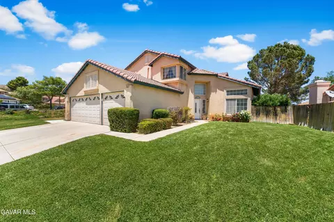 3167 Hampton Rd, Palmdale, CA 93551