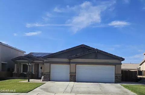 3309 Brabham Ave W, Rosamond, CA 93560