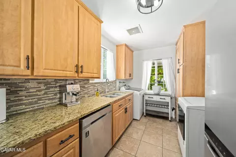 Other - 44055 Elm Ave, Lancaster, CA 93534 photo 2 of 9