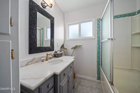 Bath - 44055 Elm Ave, Lancaster, CA 93534 photo 3 of 3