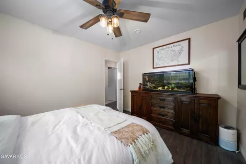 Bedroom - 44055 Elm Ave, Lancaster, CA 93534 photo 2 of 4