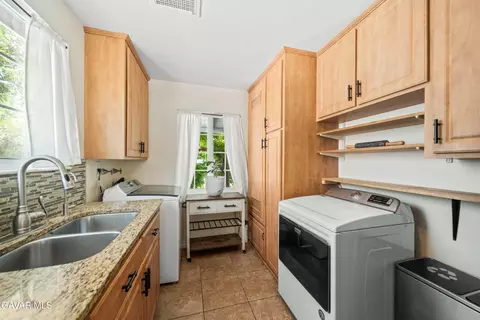Other - 44055 Elm Ave, Lancaster, CA 93534 photo 3 of 9
