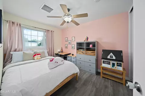 Bedroom - 44055 Elm Ave, Lancaster, CA 93534 photo 3 of 4