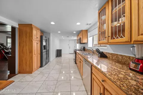 42903 Normandy Ln, Lancaster, CA 93536 photo 12