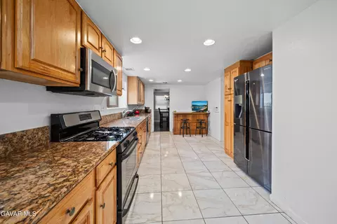 42903 Normandy Ln, Lancaster, CA 93536 photo 9