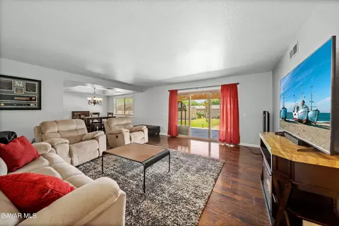 42903 Normandy Ln, Lancaster, CA 93536 photo 4