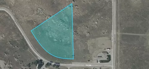 10 Assault Dr, Tehachapi, CA 93561