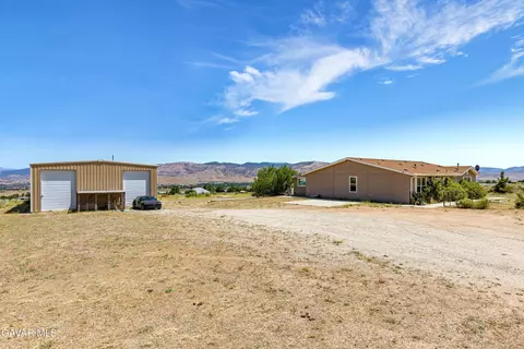 18909 Cheyenne Ave, Tehachapi, CA 93561