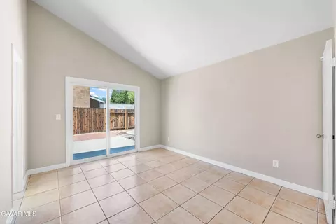 39056 Dianron Rd, Palmdale, CA 93551 photo 25