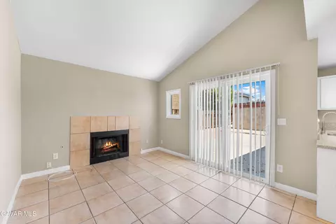 39056 Dianron Rd, Palmdale, CA 93551 photo 19