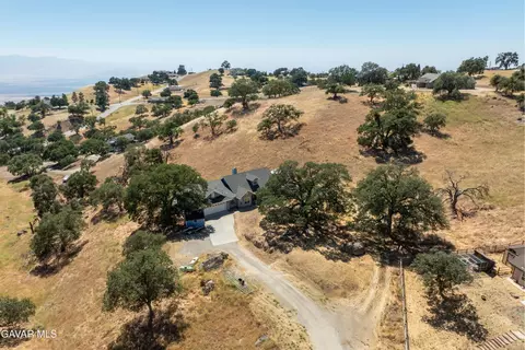 View/Area - 18515 Jacks Hill Rd, Tehachapi, CA 93561 photo 2 of 6