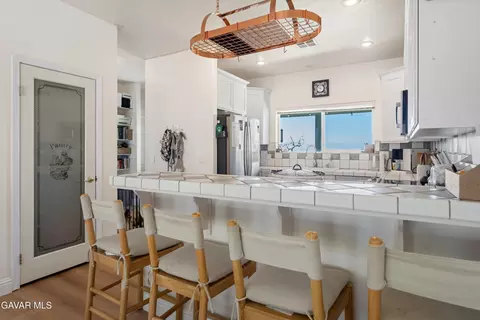 Kitchen - 18515 Jacks Hill Rd, Tehachapi, CA 93561 photo 3 of 3