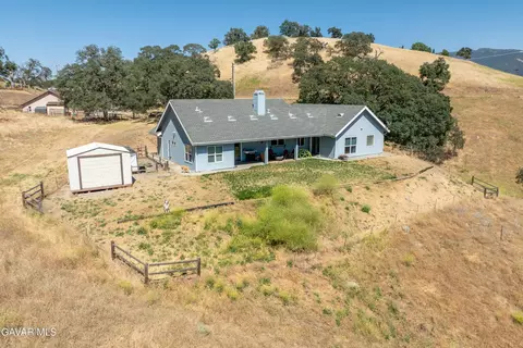 Exterior - 18515 Jacks Hill Rd, Tehachapi, CA 93561 photo 5 of 5