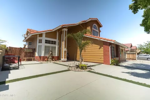 2517 Ave Q-14 E, Palmdale, CA 93550