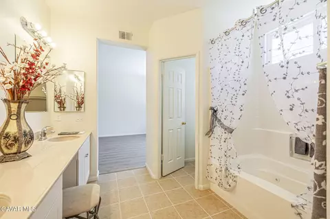 38537 37th St E, Palmdale, CA 93550 photo 5
