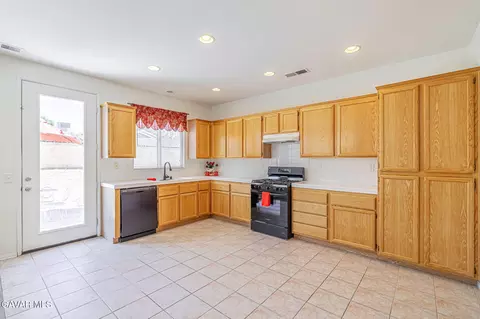 38537 37th St E, Palmdale, CA 93550 photo 22